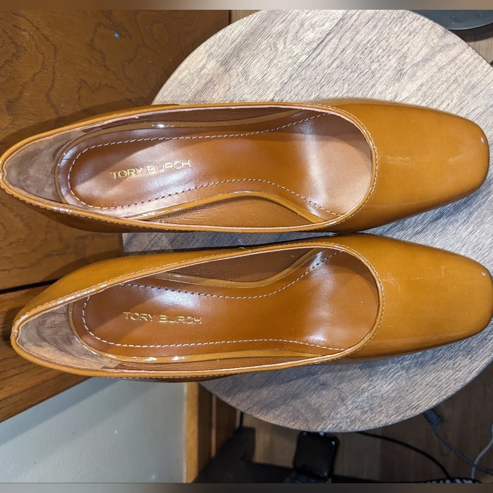 Tory Burch Banana Patent Leather Pumps sz 5M​ - Picture 8 of 16